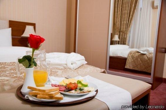City Palace Hotel Баку Номер фото